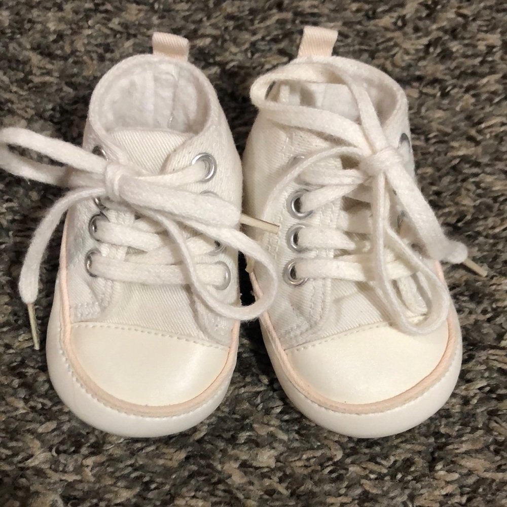 Baby Shoes - Picture 4 of 5
